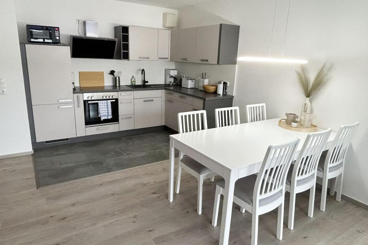 Ferienwohnung An Der Messe *Inkl. Garage* Erfurt Exteriör bild